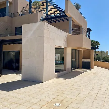 Janelas Do Oceano - Casa De Ferias T3